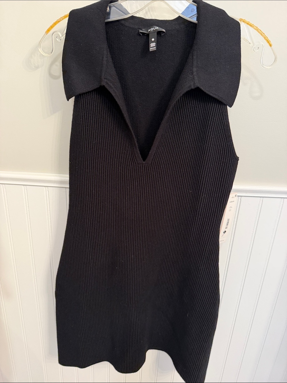 Aqua Black Ribbed V-Neck Sleeveless Sweater Dress